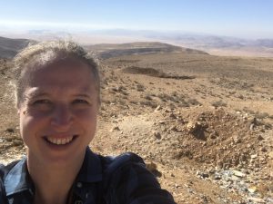 Judith in de Wadi Rum Desert